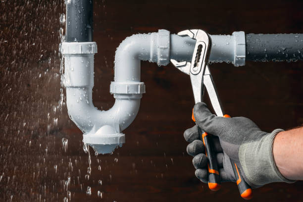 Professional Leak Detection technician working in Rising Sun, IN